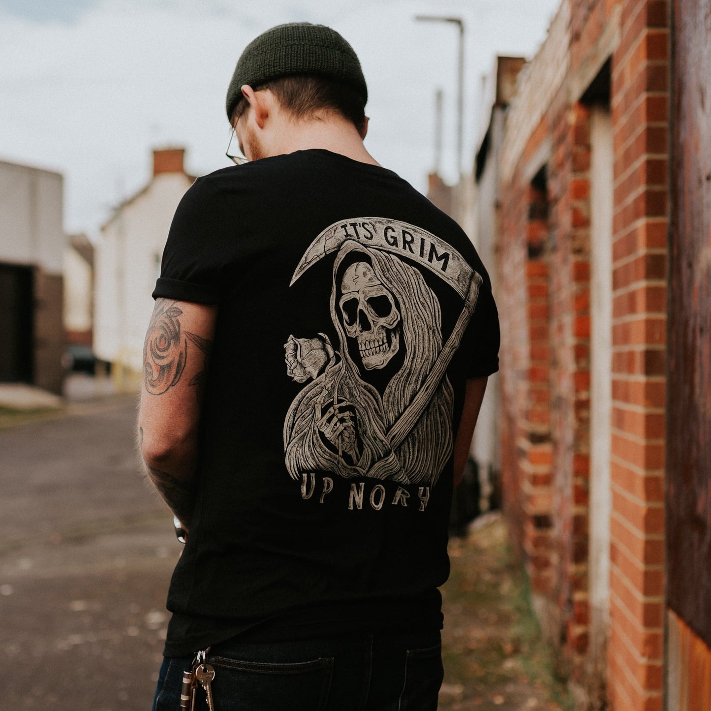 IT'S GRIM UP NORTH - T-SHIRT