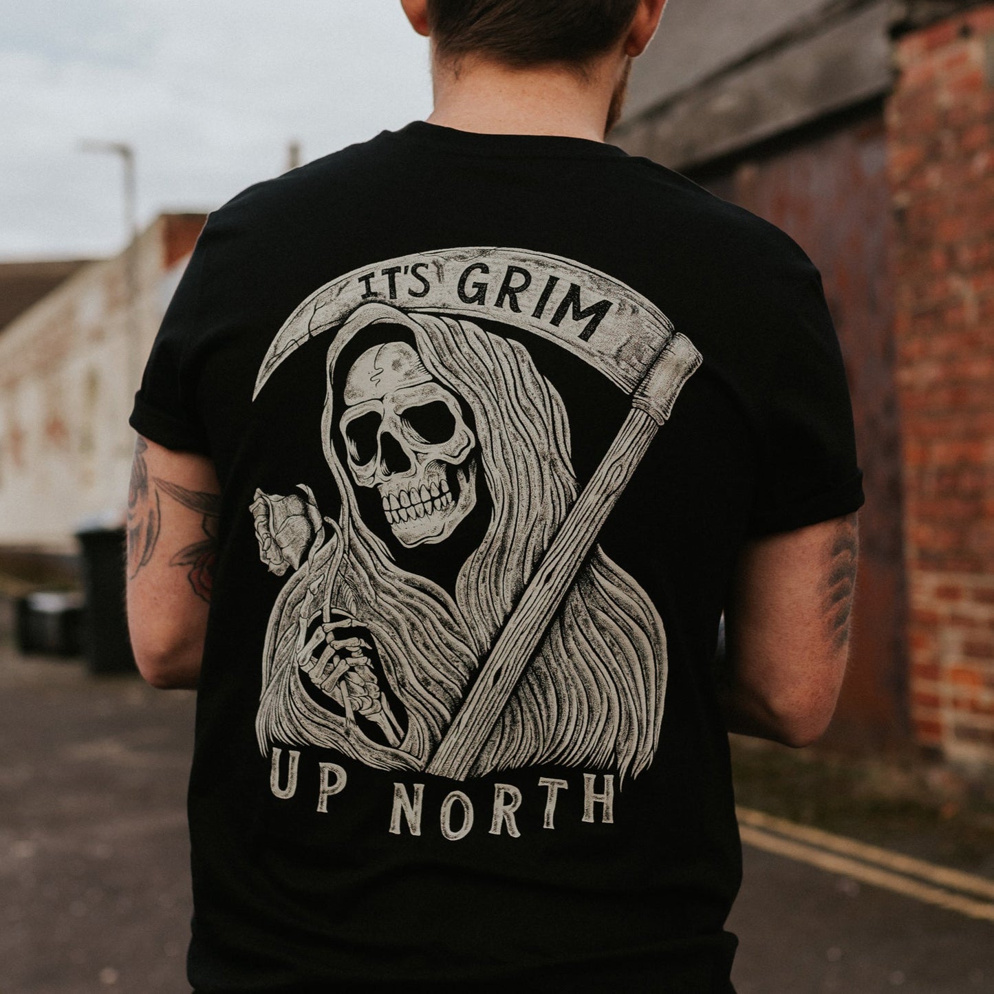 IT'S GRIM UP NORTH - T-SHIRT