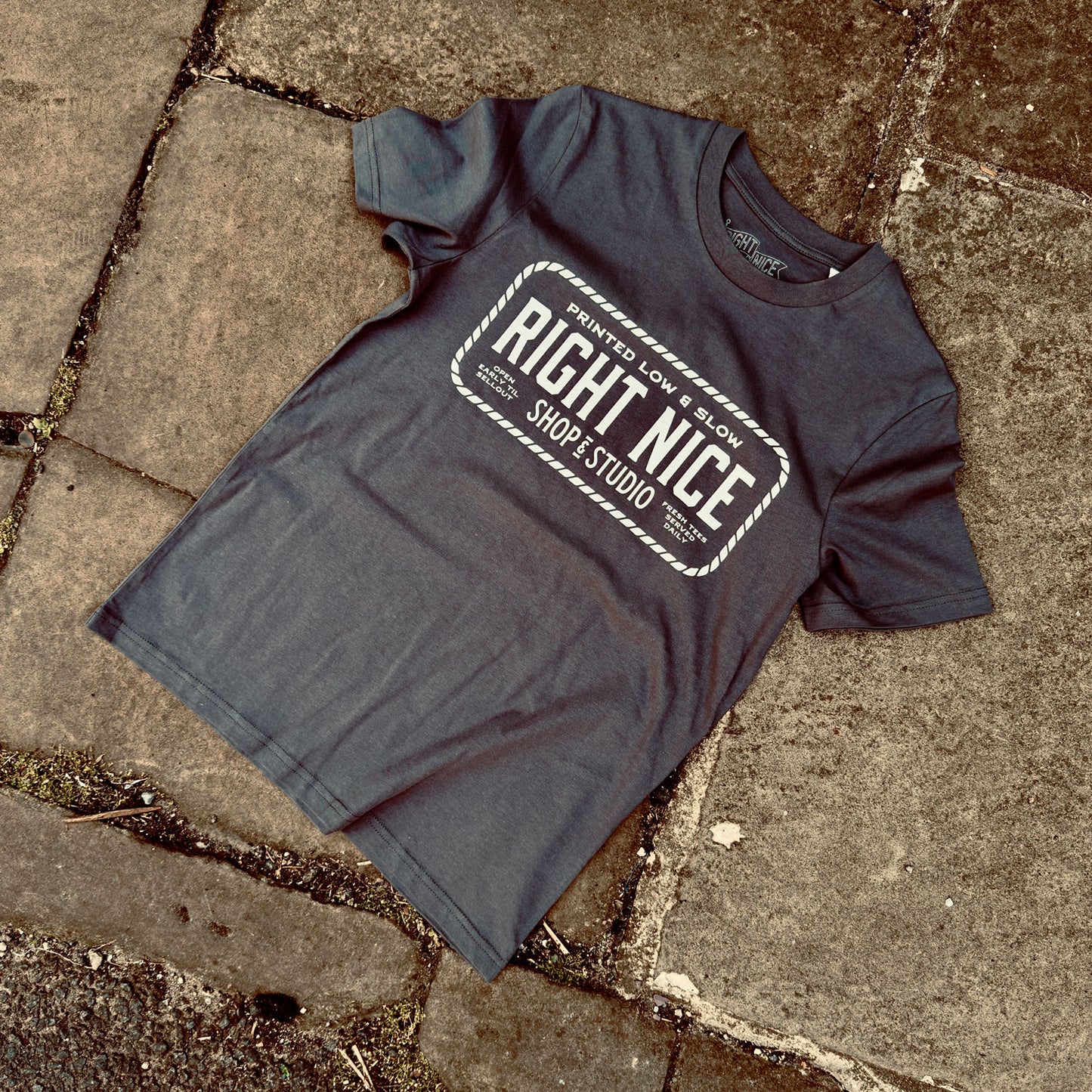 LOW & SLOW - T-SHIRT