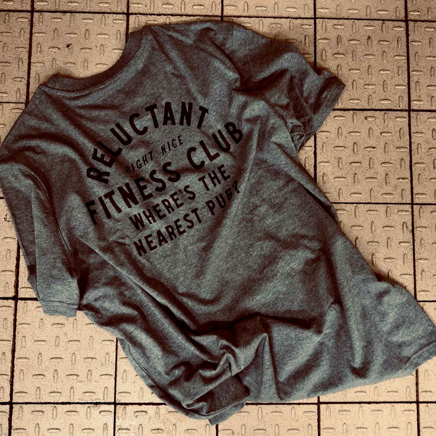 RELUCTANT FITNESS CLUB - T-SHIRT