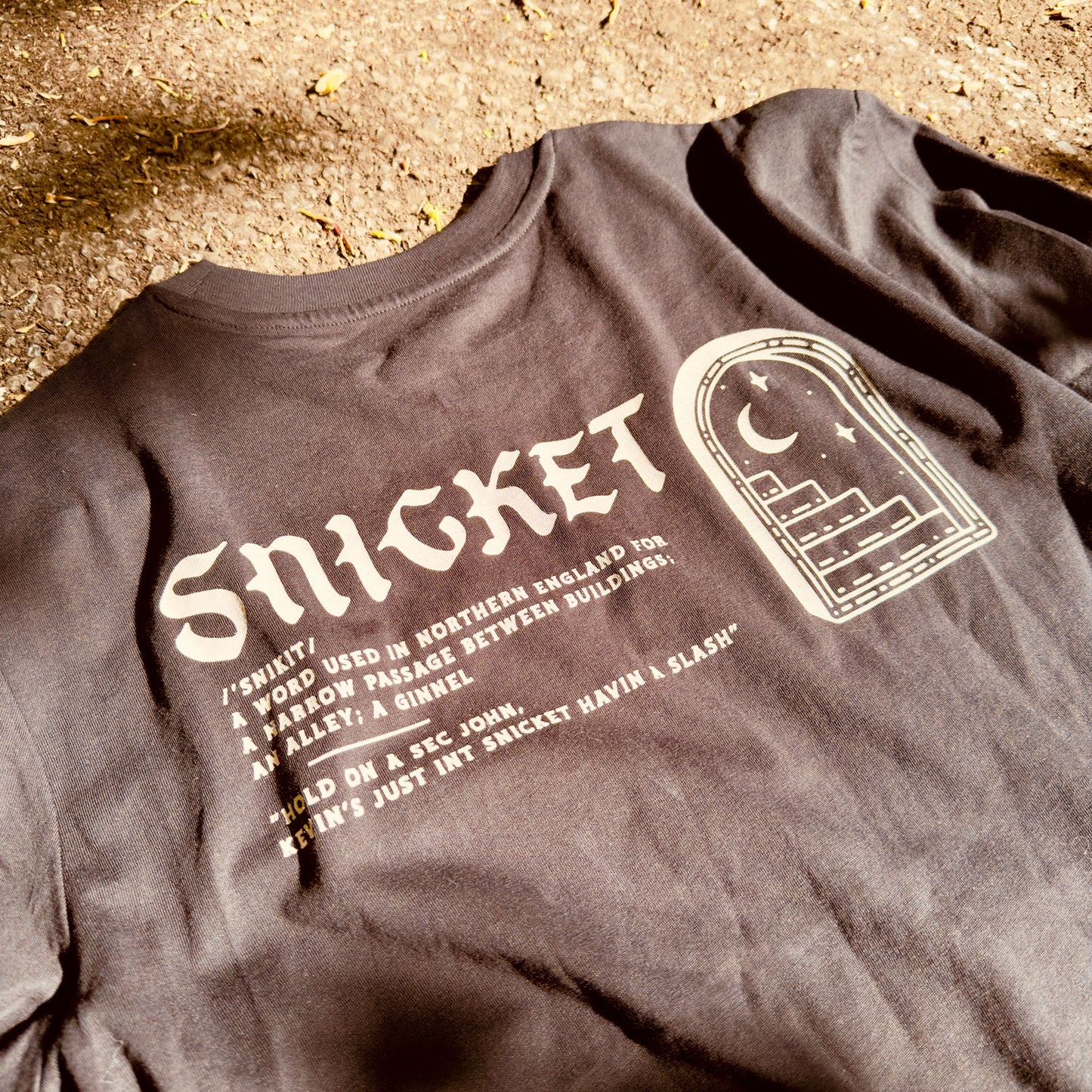 SNICKET - T-SHIRT